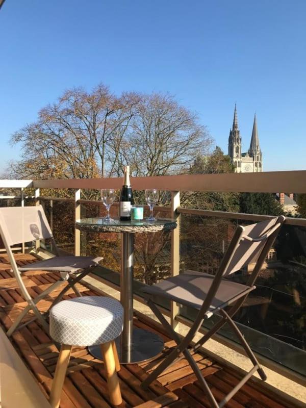 Le Casanova - Appartement avec parking et balcon vue Cathédrale Chartres Exterior foto